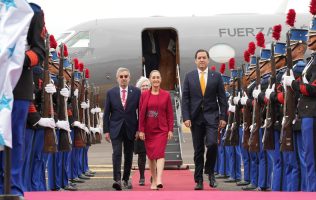 Asiste-Sheinbaum-a-cumbre-en-Honduras-quadratin-foto-gob
