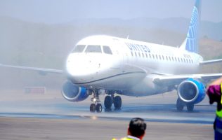 primer vuelo de Houston a Oaxaca