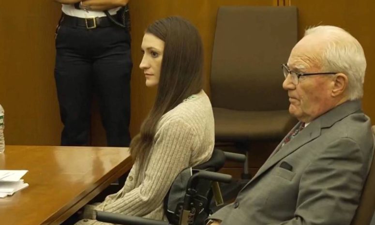 Rechaza juez petición de absolución para Lindsay Clancy