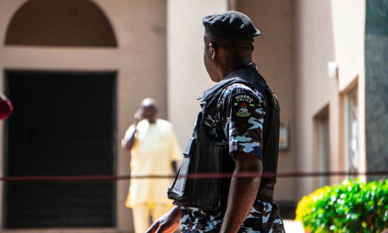 Atacan fuerzas en Nigeria manifestación por la muerte de 37 mineros