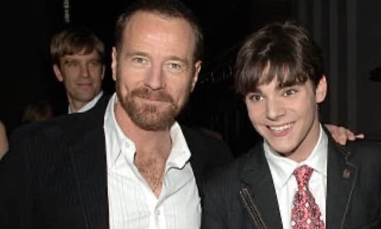 Despide Bryan Cranston a RJ Mitte y llama a prevenir el suicidio en EU