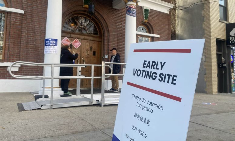 Acuden neoyorquinos a urnas en jornadas de votación anticipada