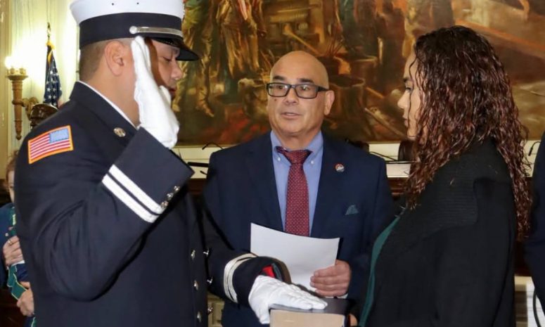 Designan a Carlos Otero como primer jefe latino de batallón en Trenton