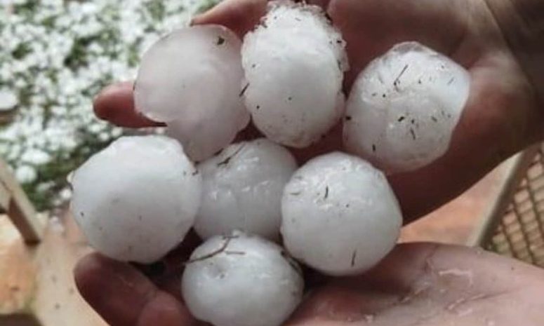 Tormenta con granizo causa daños en vehículos y viviendas en Paraguay