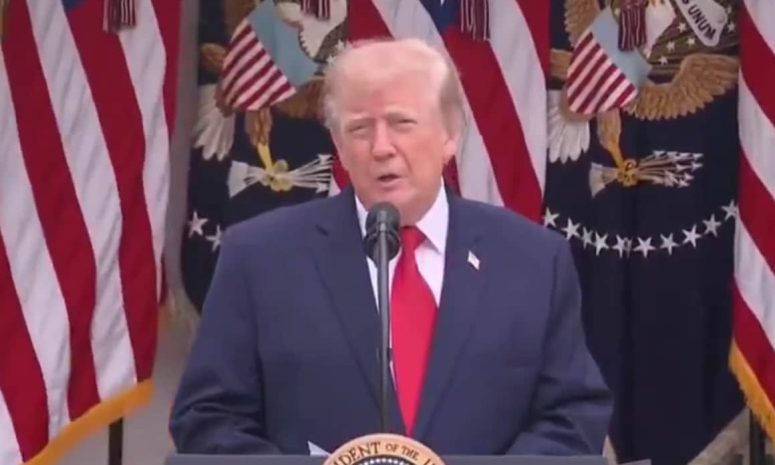Cuestiona Trump a Sheinbaum y afirma que los cárteles dirigen a México